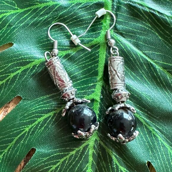 BOGO FREE BLACK
BEADED EARRINGS DANGLE - Picture 1 of 5
